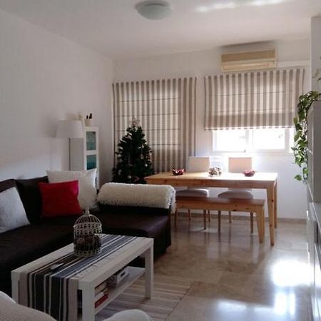 Malaga Habitacion En Apartamento Carlos Haya Appartement Buitenkant foto