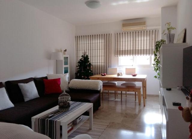 Malaga Habitacion En Apartamento Carlos Haya Appartement Buitenkant foto